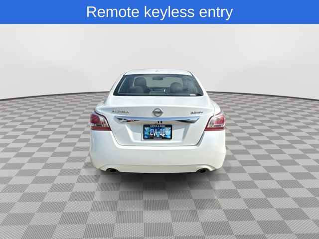 2013 Nissan Altima 3.5 SV Image 7 of 28