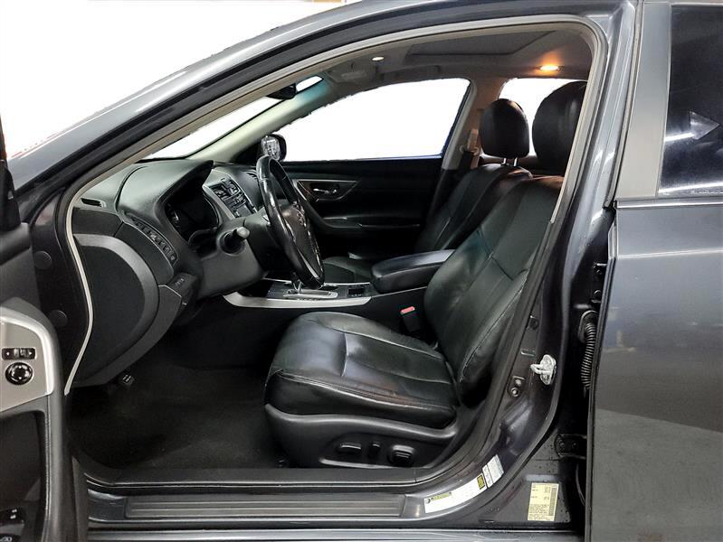 2013 Nissan Altima 2.5 SL Image 10 of 23