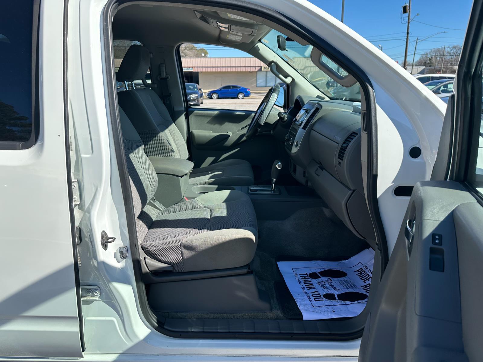 Vehicle image 26 of 27
