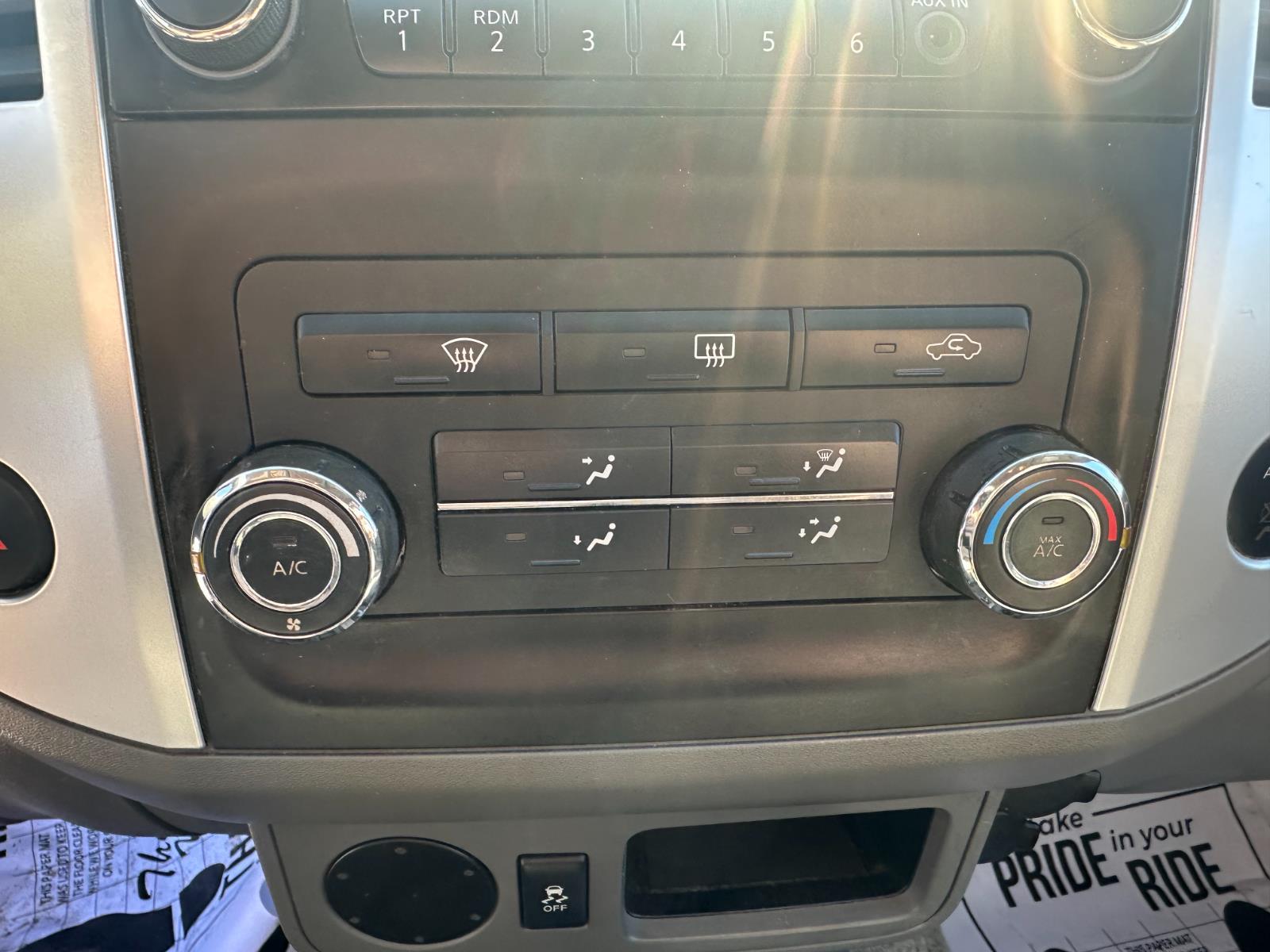Vehicle image 14 of 27