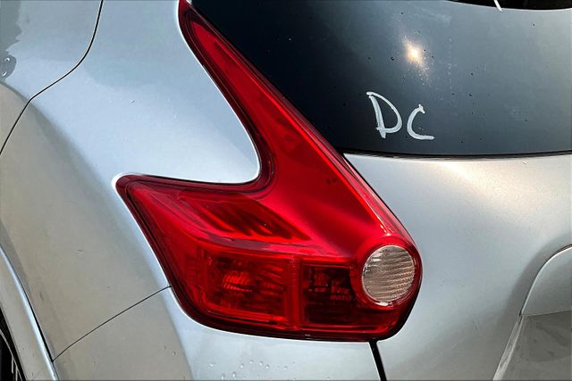 Vehicle image 31 of 32