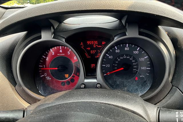 Vehicle image 16 of 32