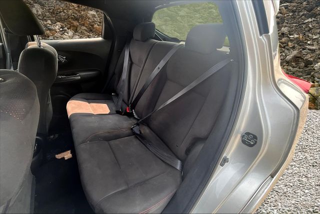 Vehicle image 9 of 32