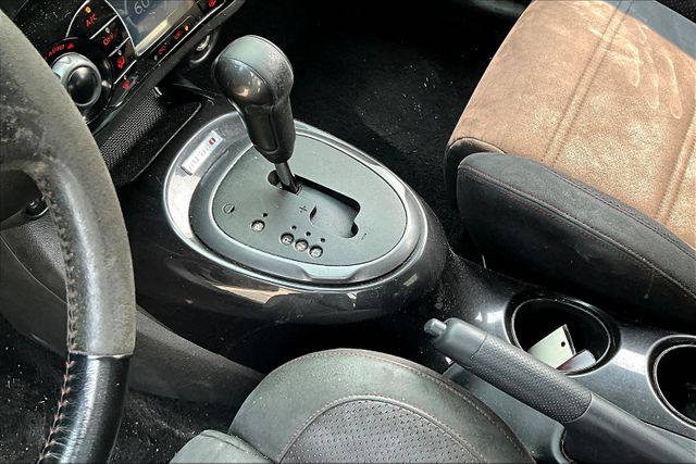 Vehicle image 19 of 32
