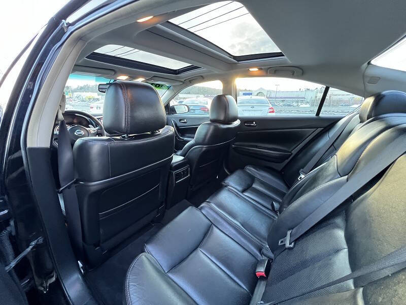 2013 Nissan Maxima 3.5 SV Premium Image 18 of 34