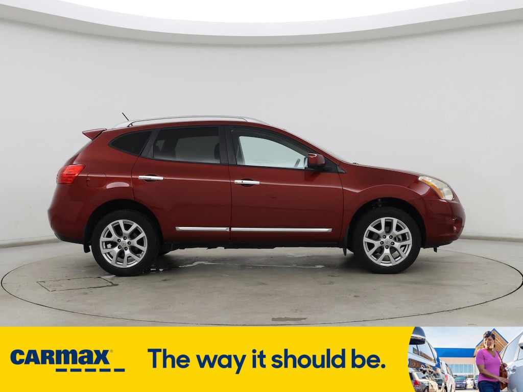 Vehicle image 4 of 29
