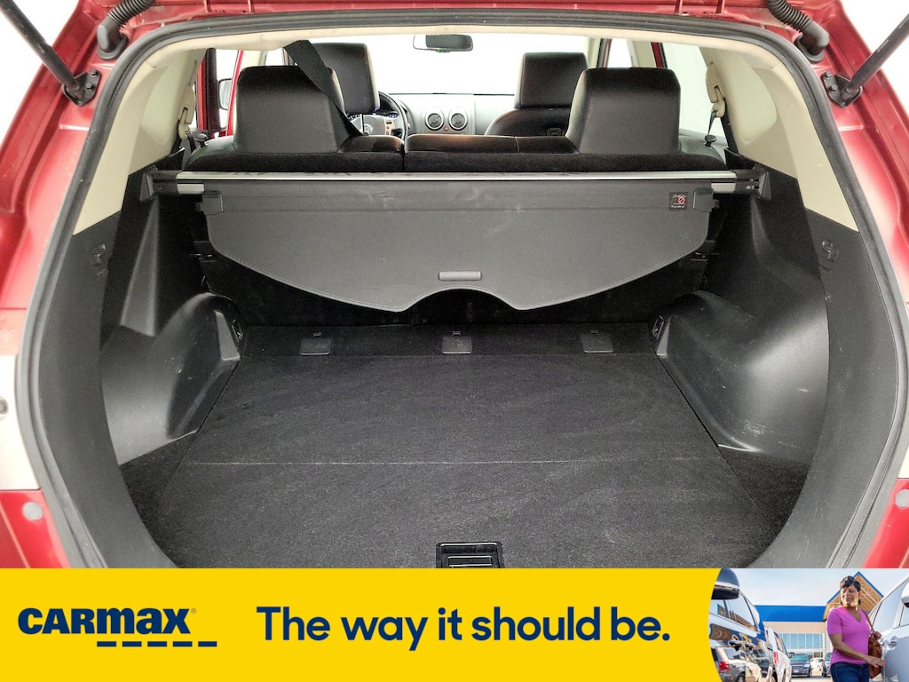Vehicle image 10 of 29