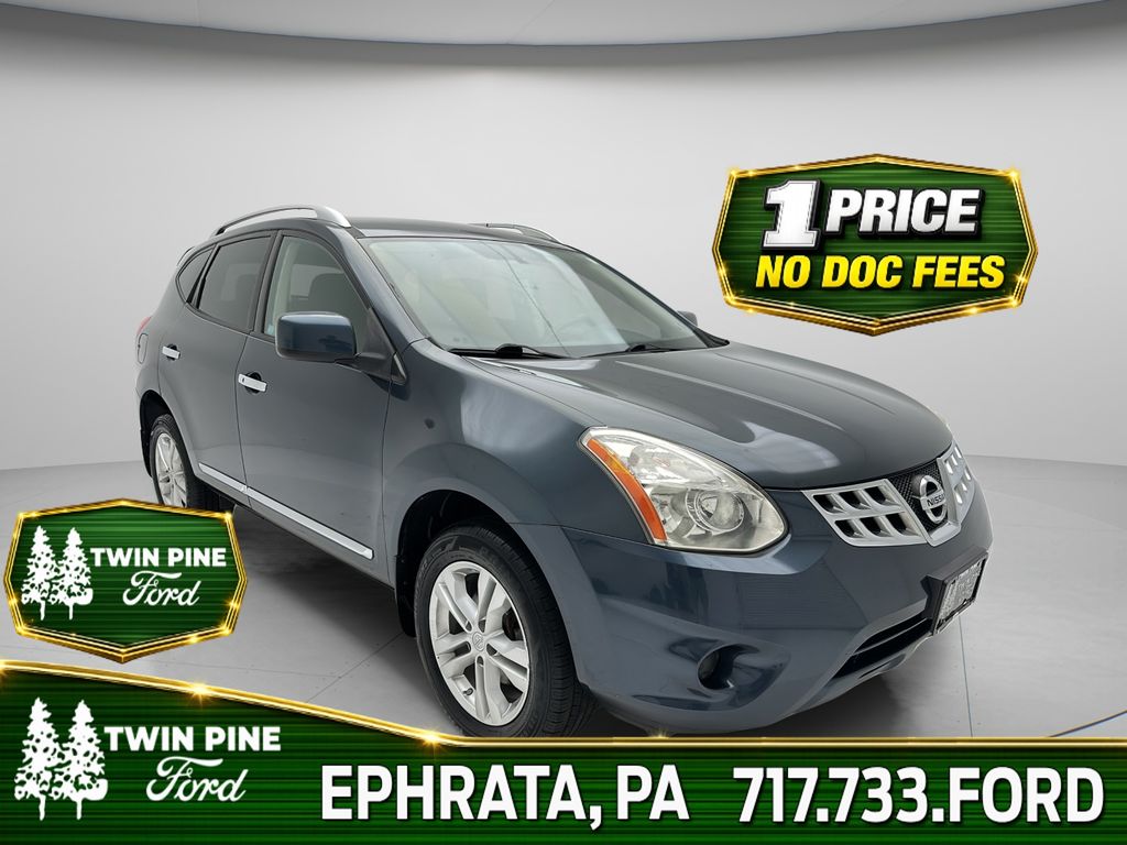 2013 Nissan Rogue SV Image 1 of 22