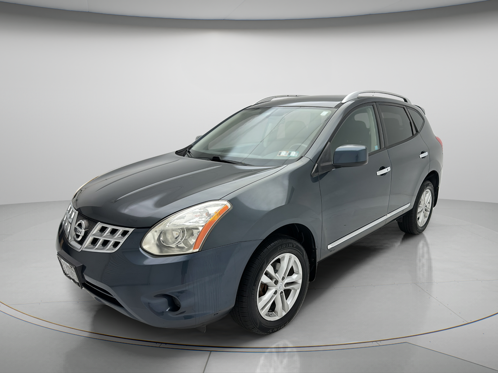 2013 Nissan Rogue SV Image 3 of 22