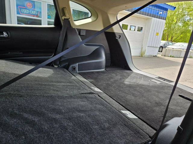 Vehicle image 28 of 63