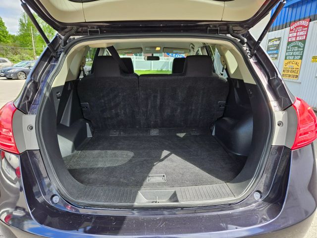Vehicle image 24 of 63