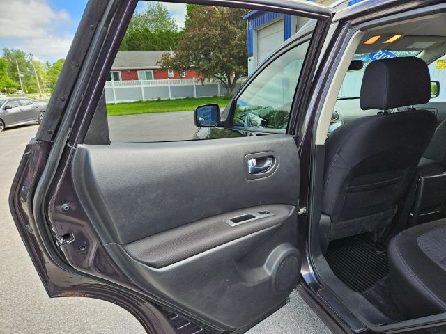 Vehicle image 29 of 63