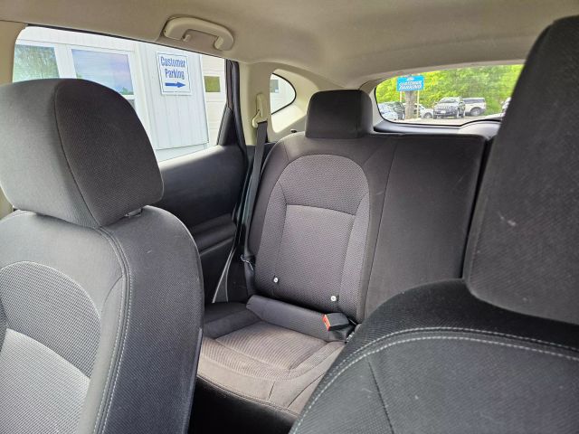 Vehicle image 40 of 63
