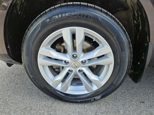 Vehicle image 20 of 63