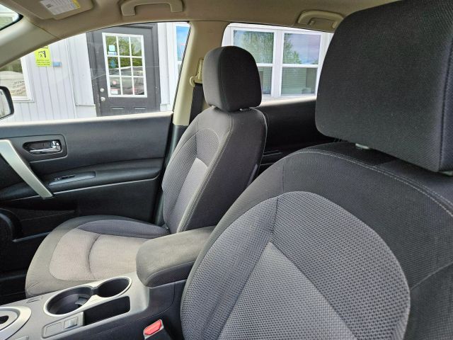 Vehicle image 38 of 63