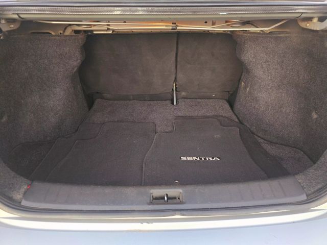 Vehicle image 24 of 30