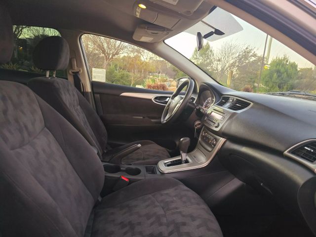 Vehicle image 27 of 30