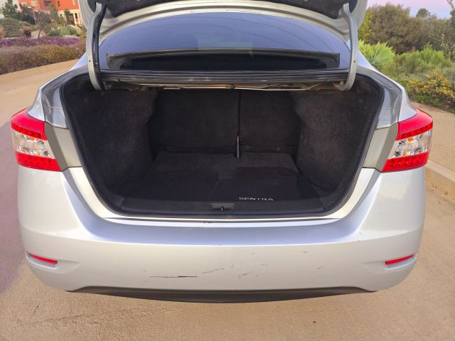 Vehicle image 23 of 30