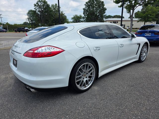 2013 Porsche Panamera S Image 3 of 32