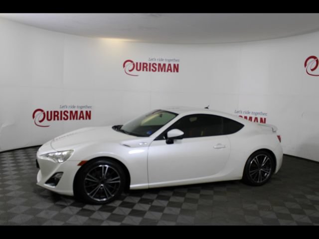 2013 Scion FR-S Base Image 2 of 21