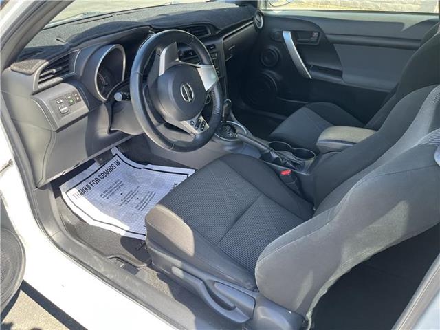 Vehicle image 10 of 14