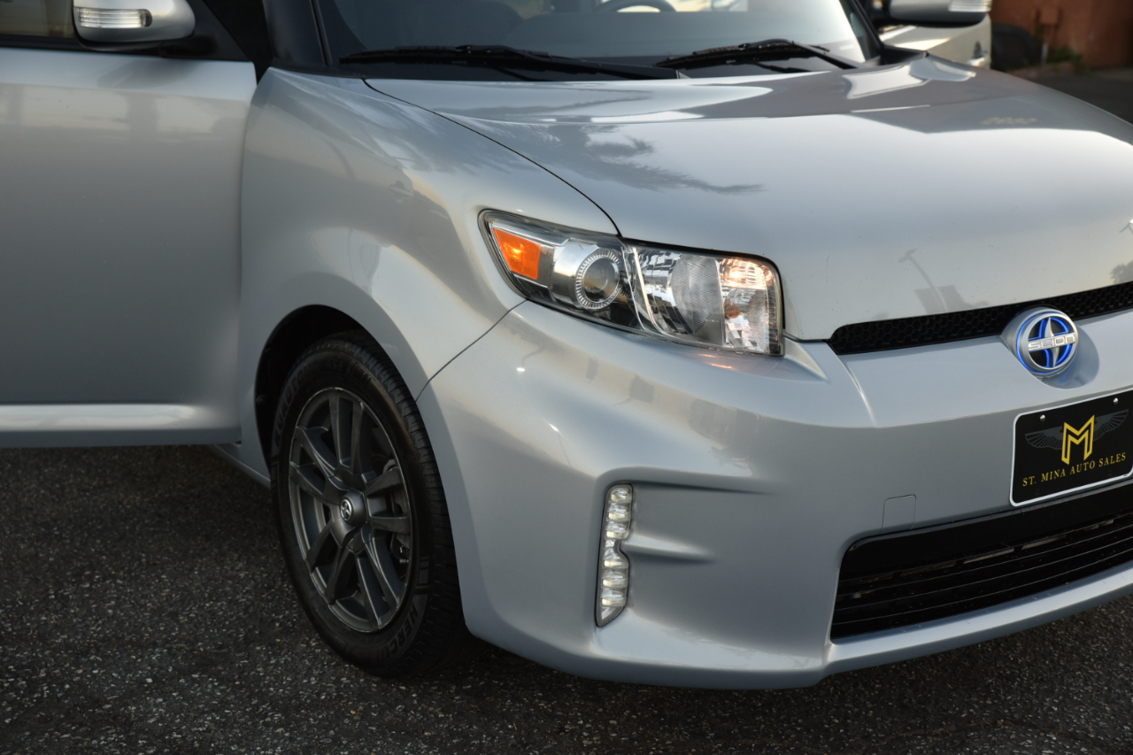 Vehicle image 22 of 26