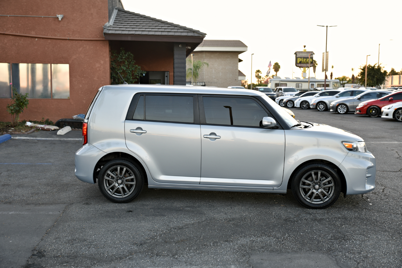 Vehicle image 5 of 26