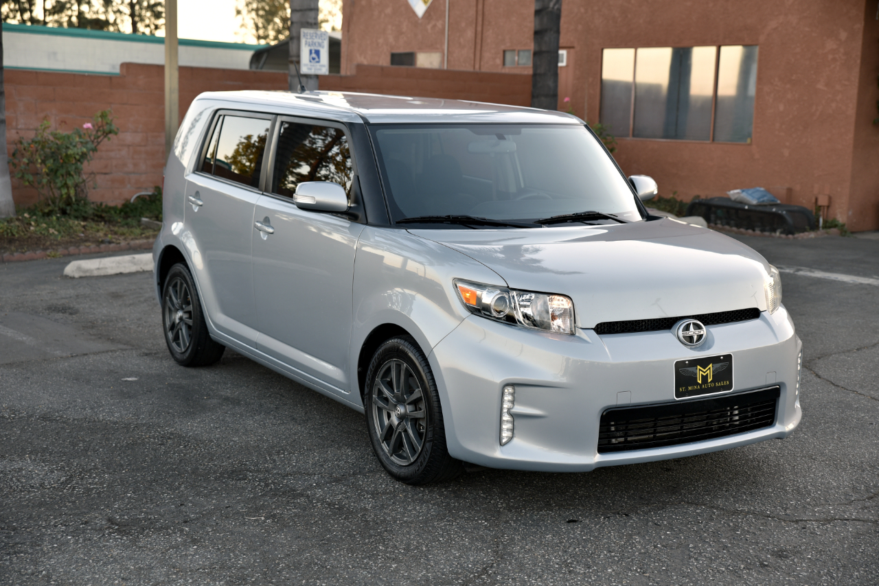 Vehicle image 6 of 26
