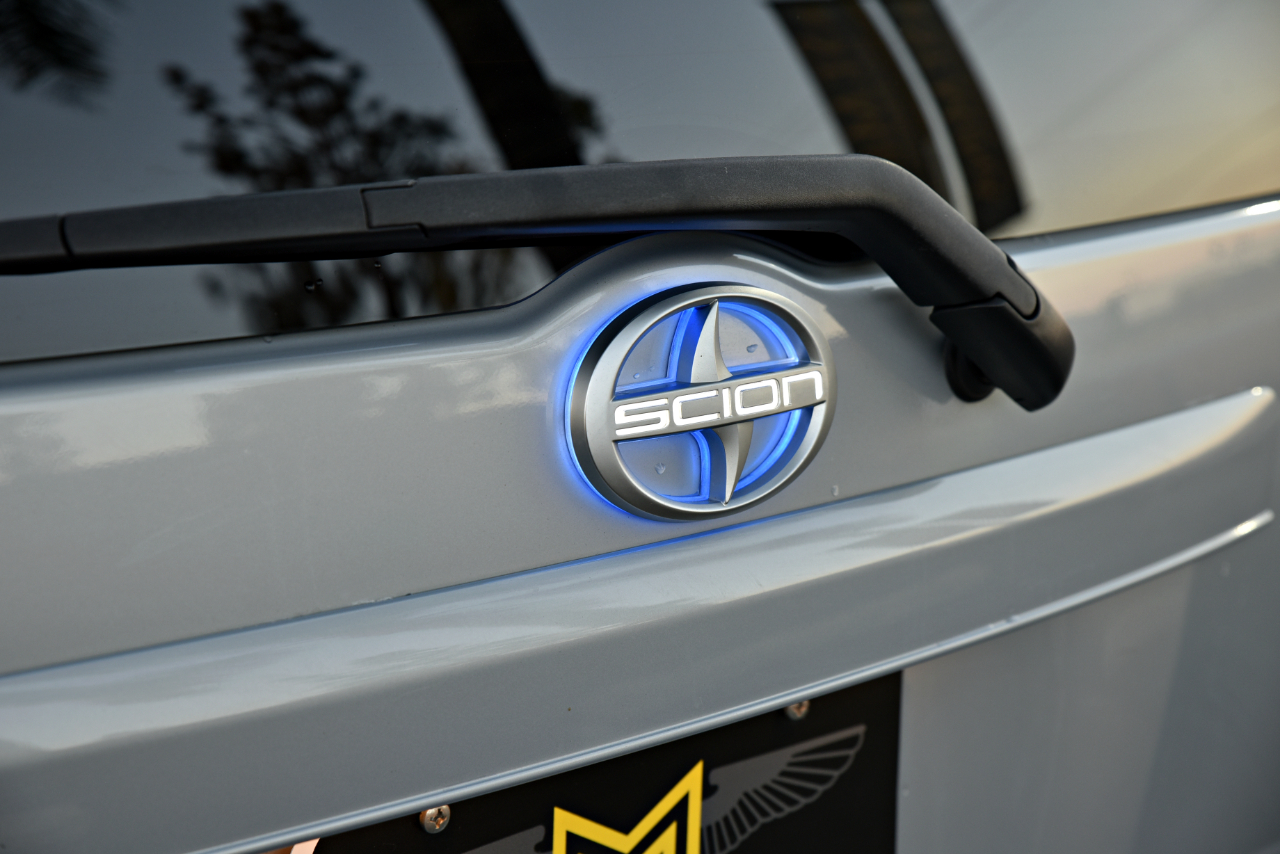 Vehicle image 25 of 26