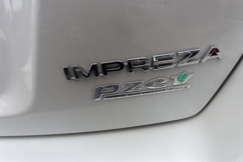 2013 Subaru Impreza 2.0i Image 19 of 26