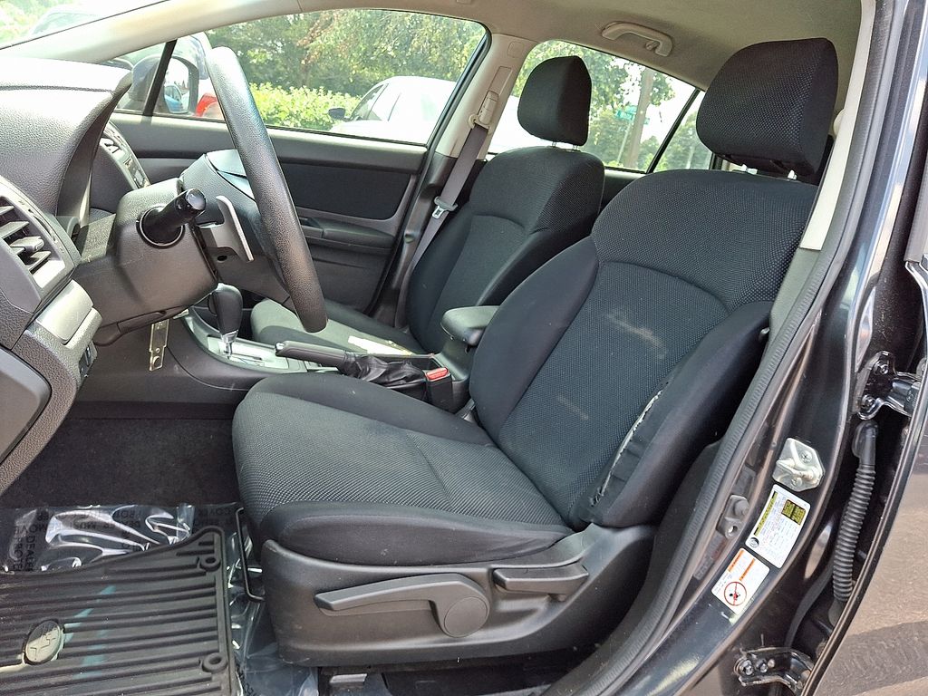 Vehicle image 14 of 31