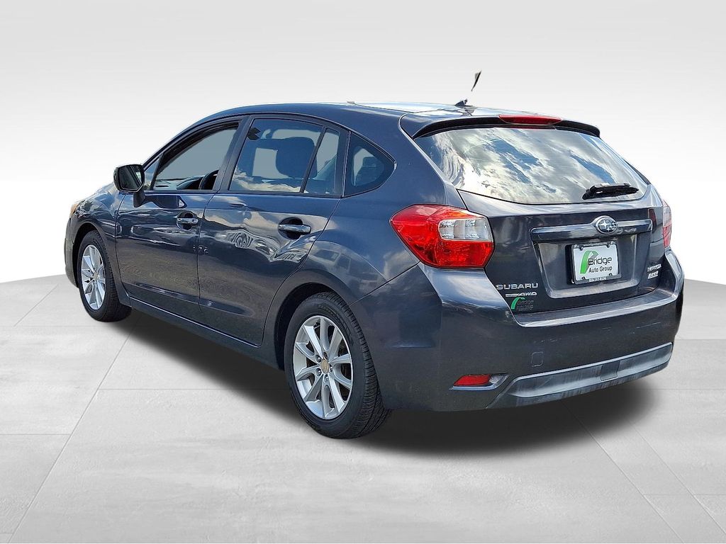 Vehicle image 7 of 31