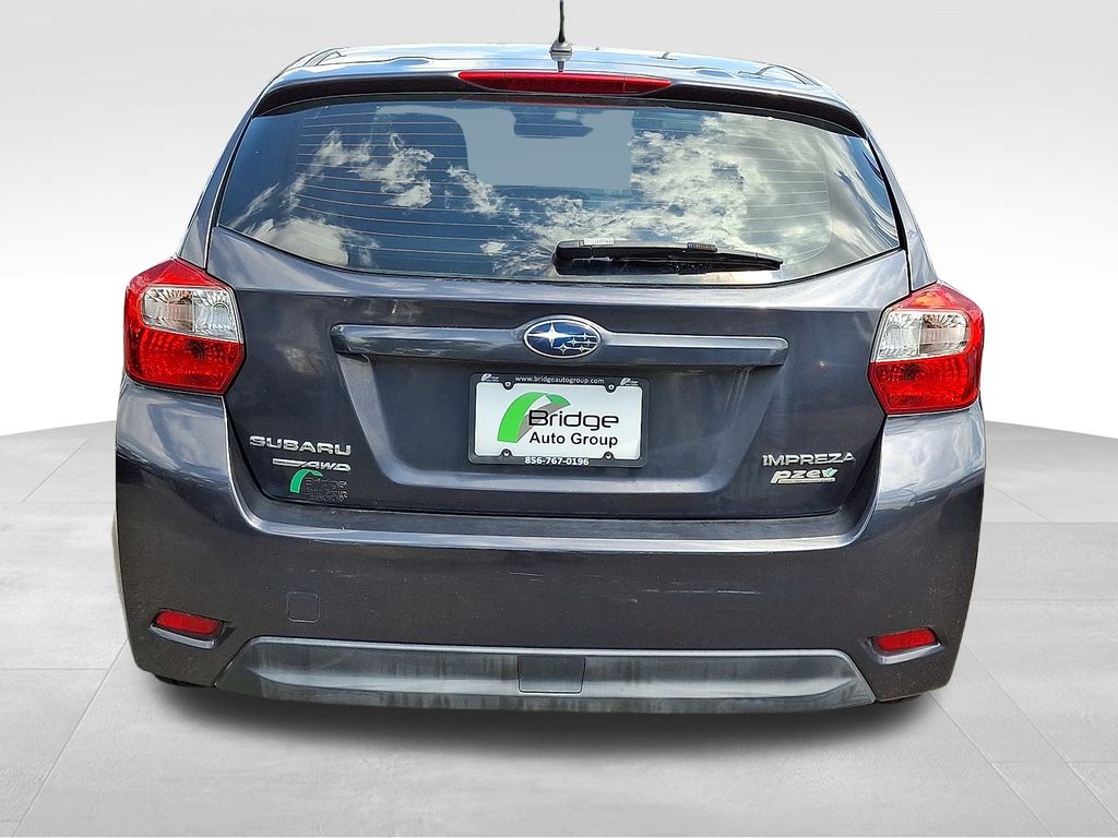 Vehicle image 6 of 31