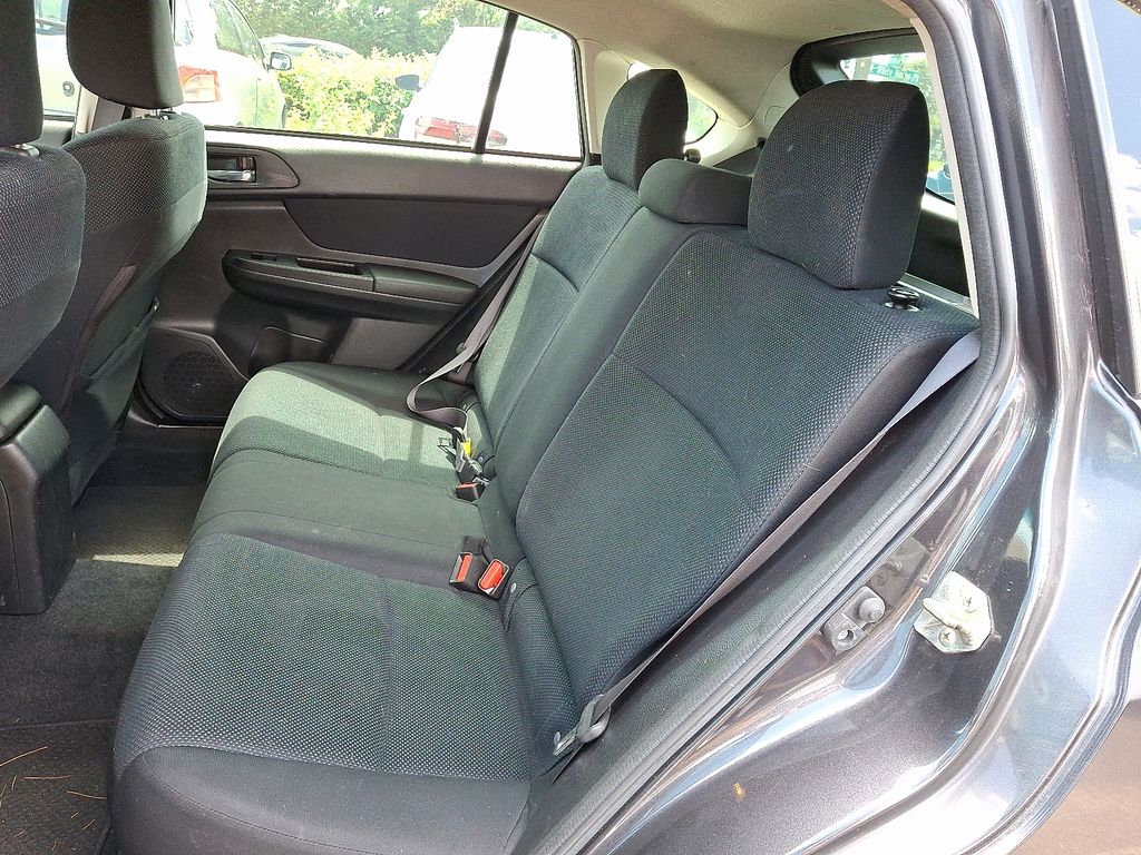 Vehicle image 13 of 31