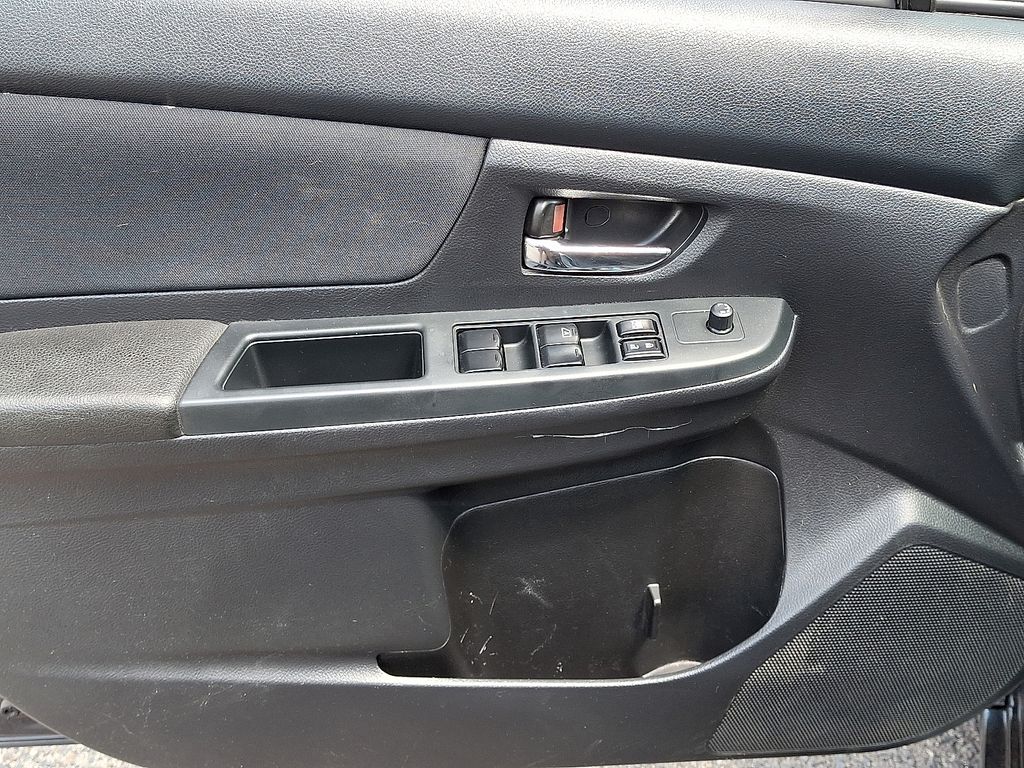 Vehicle image 20 of 31