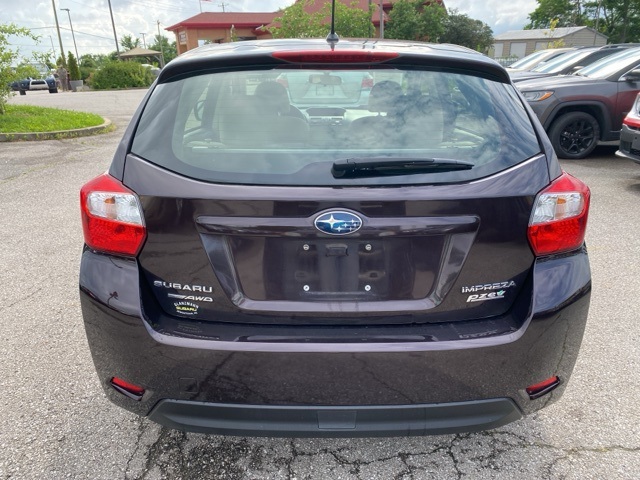 2013 Subaru Impreza 2.0i Premium Image 4 of 31