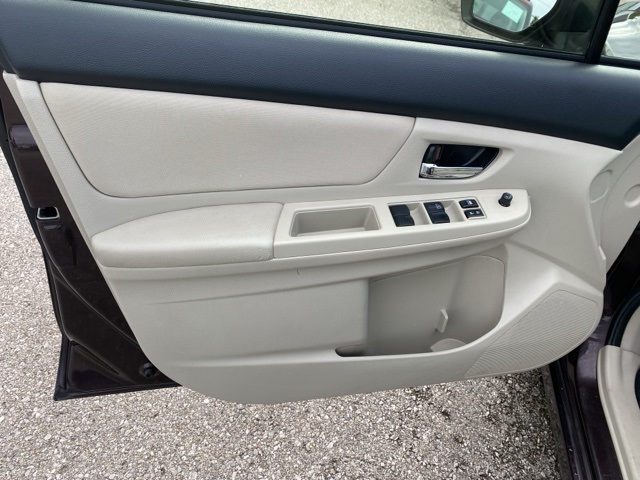 2013 Subaru Impreza 2.0i Premium Image 27 of 31