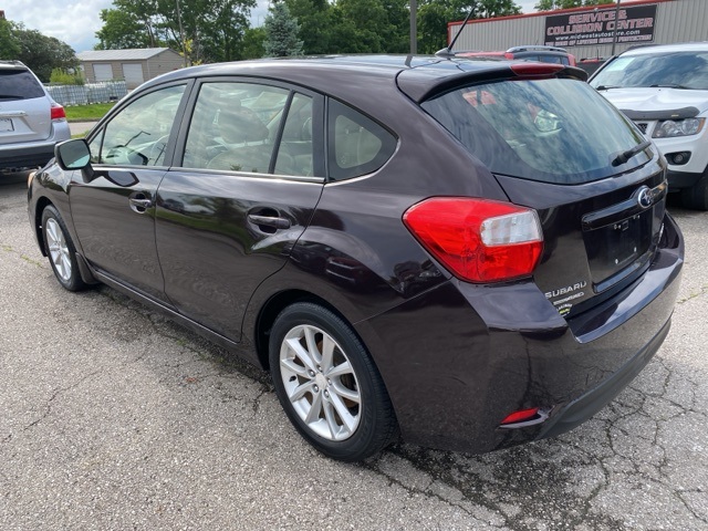2013 Subaru Impreza 2.0i Premium Image 5 of 31