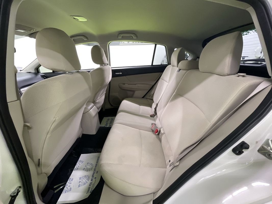 2013 Subaru Impreza 2.0i Premium Image 14 of 29