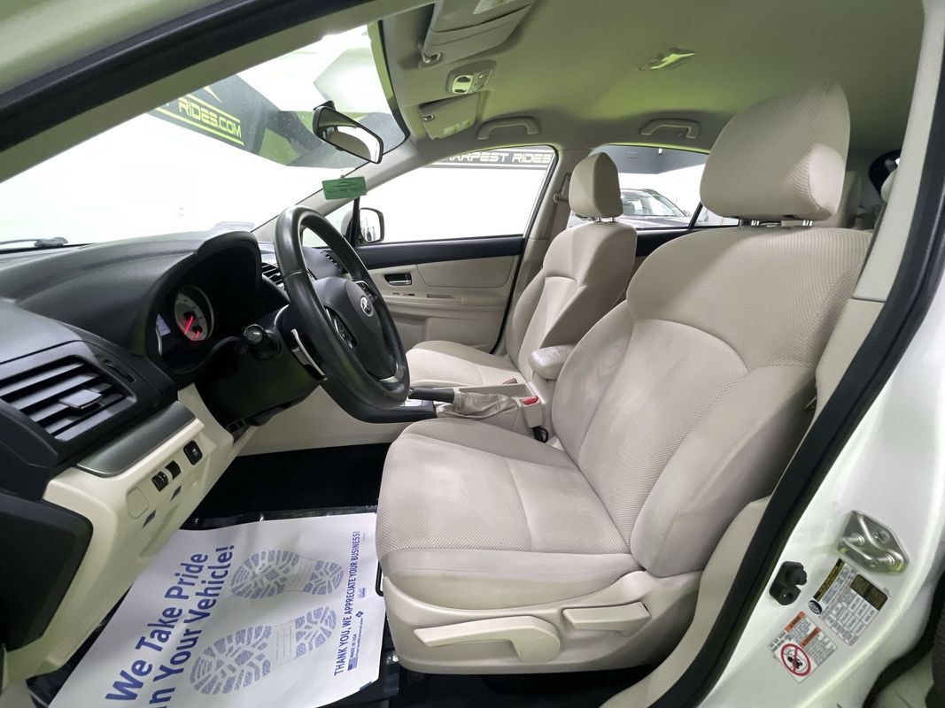 2013 Subaru Impreza 2.0i Premium Image 16 of 29