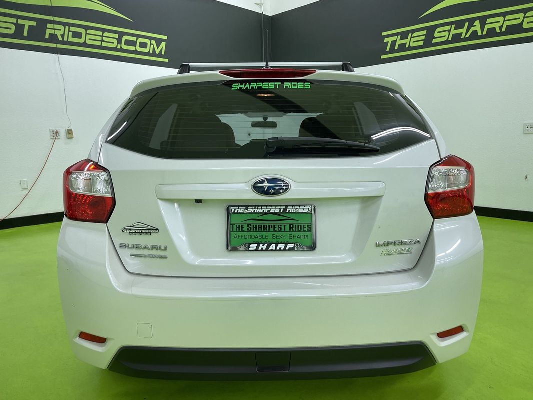 2013 Subaru Impreza 2.0i Premium Image 7 of 29