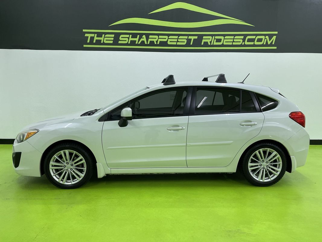 2013 Subaru Impreza 2.0i Premium Image 9 of 29
