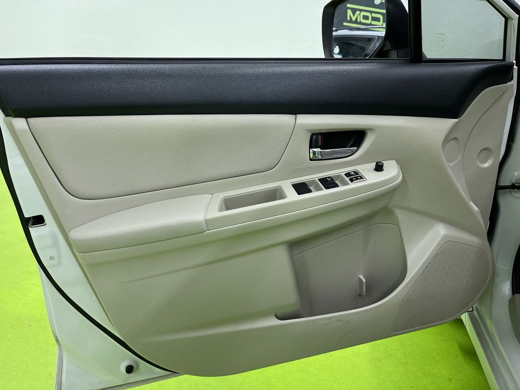 2013 Subaru Impreza 2.0i Premium Image 22 of 29