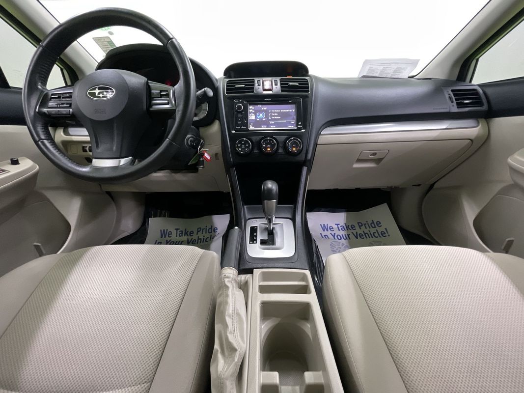 2013 Subaru Impreza 2.0i Premium Image 17 of 29