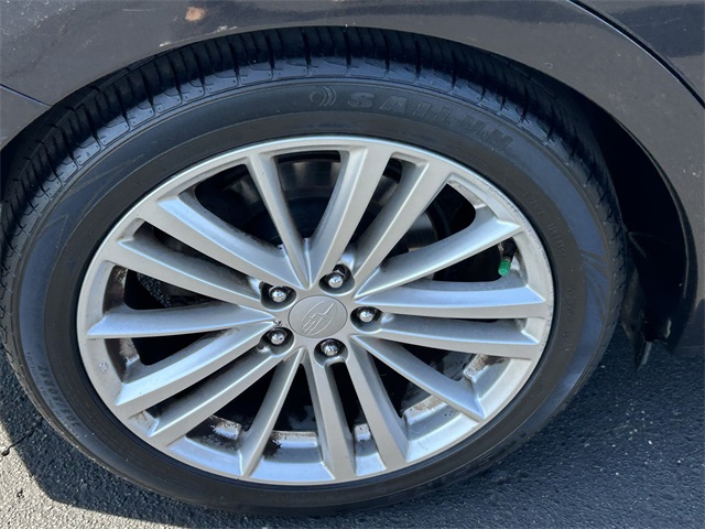 2013 Subaru Impreza 2.0i Limited Image 8 of 31