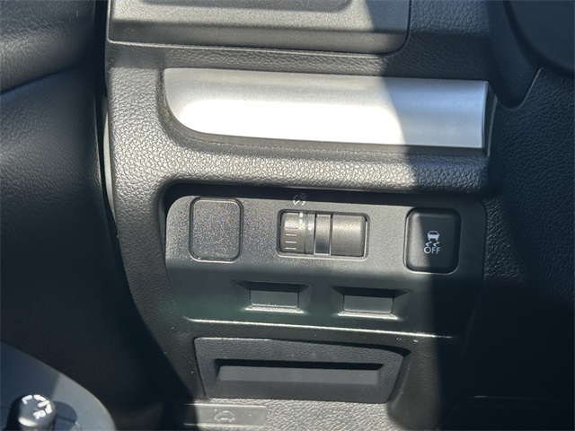 2013 Subaru Impreza 2.0i Limited Image 29 of 31
