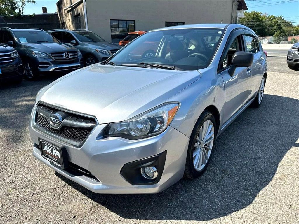 2013 Subaru Impreza 2.0i Limited Image 1 of 39