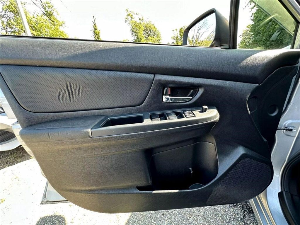 2013 Subaru Impreza 2.0i Limited Image 26 of 39