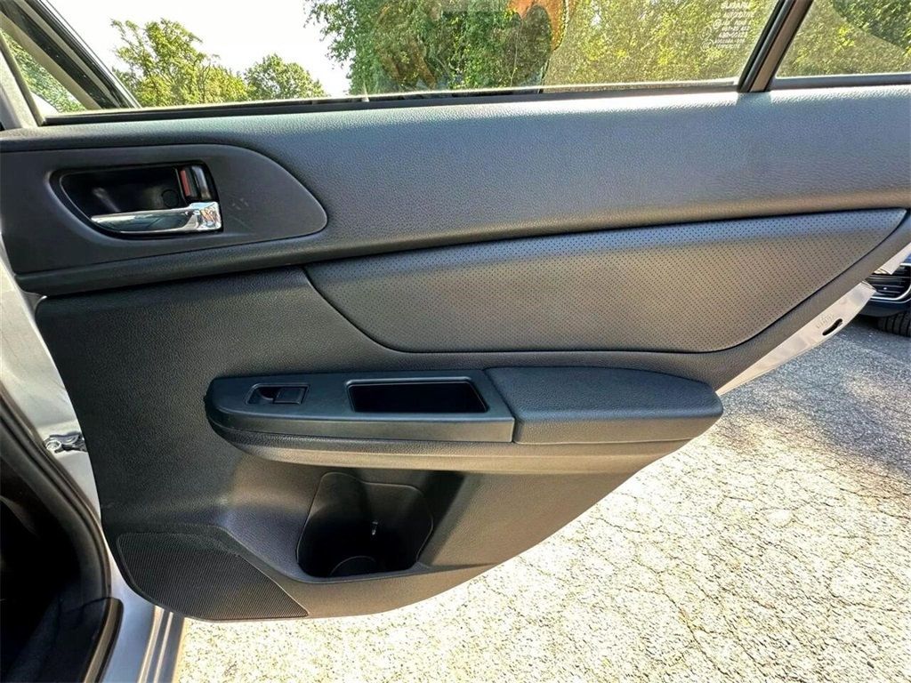 2013 Subaru Impreza 2.0i Limited Image 29 of 39