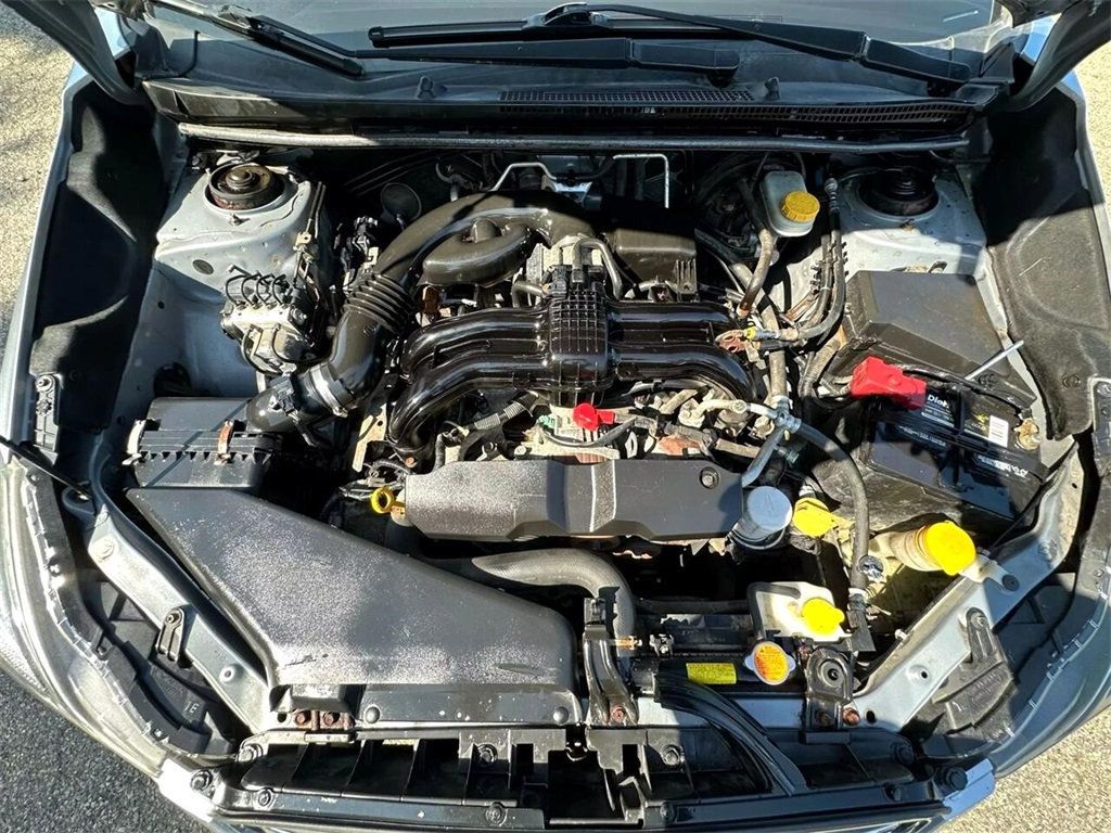 2013 Subaru Impreza 2.0i Limited Image 8 of 39